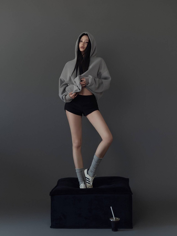 Ethnic Fashion Photography - Grijze sfeer Portretthema Fotografie Kostuumset Luie