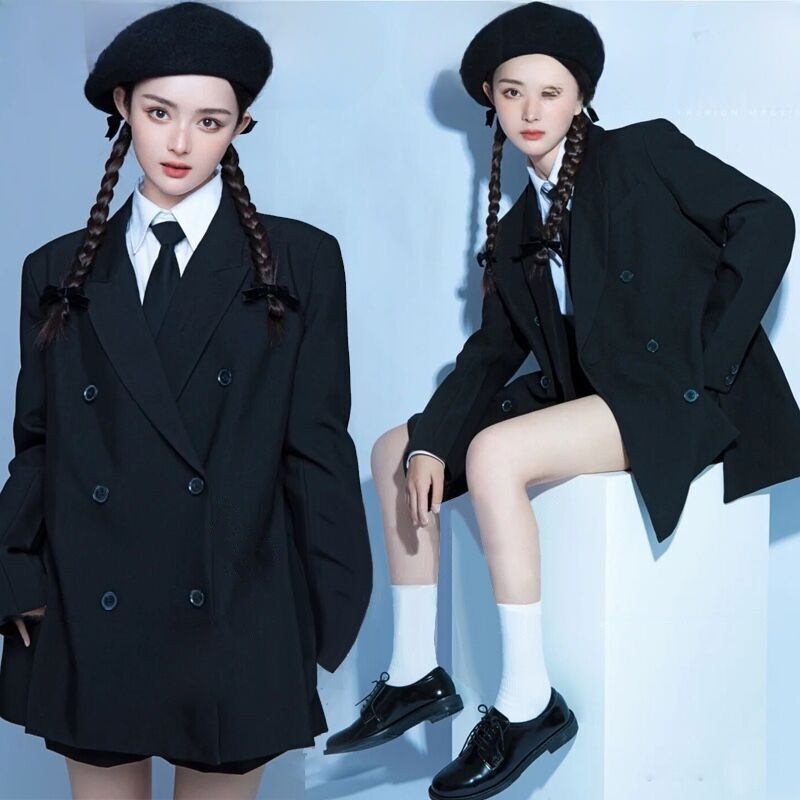 Ethnic Fashion Photography - Nieuwe portretfotografie damespak college stijl afbeelding