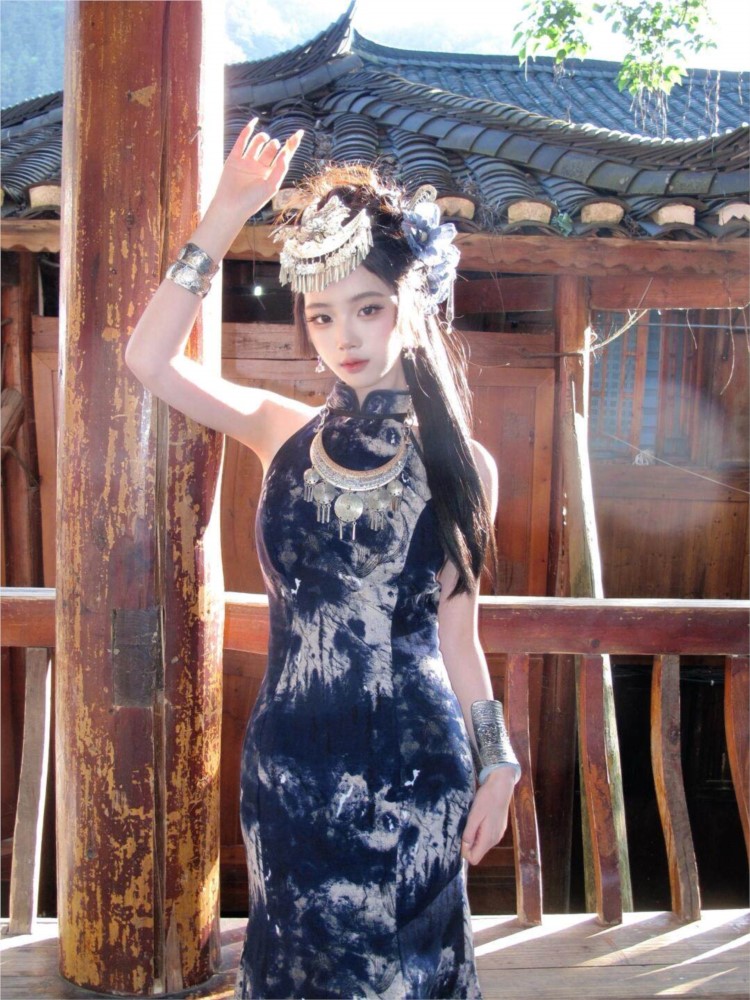 Nieuwe batikjurk, coole damesk - Fashion Show Ethnic Wear recensie en prijs