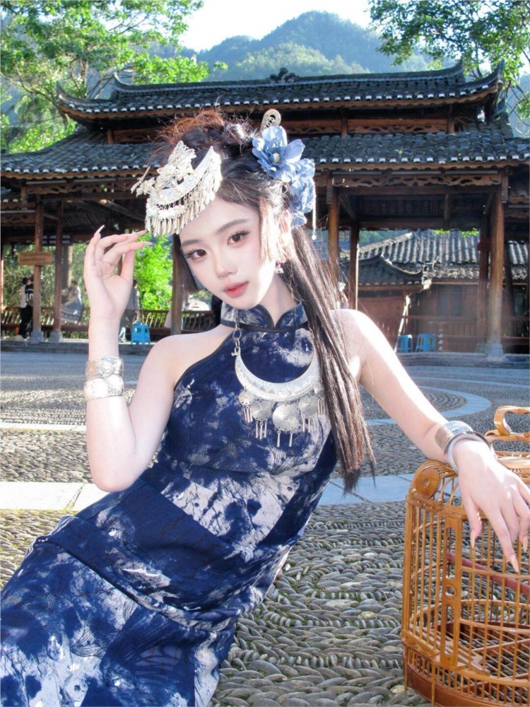 Nieuwe batikjurk, coole damesk - Fashion Show Ethnic Wear recensie en prijs