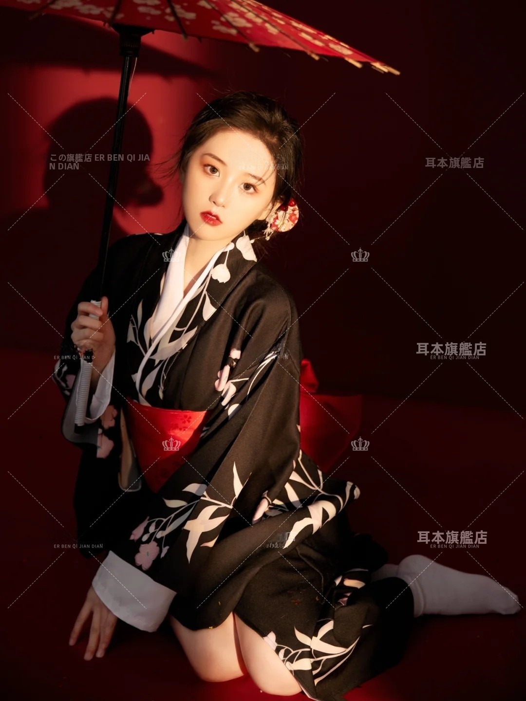 Zwarte traditionele kimono bad - Ethnic Fashion Photography recensie en prijs