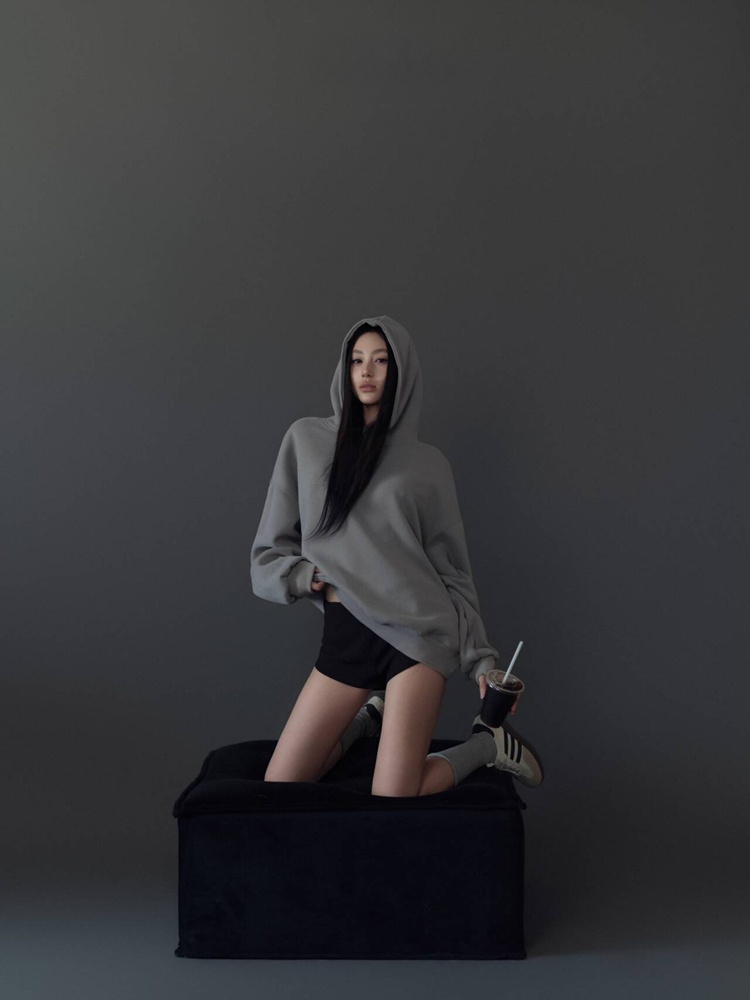 Grijze sfeer Portretthema Foto - Ethnic Fashion Photography recensie en prijs